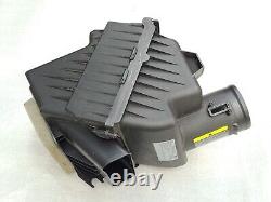 17-19 Chevy Silverado / GMC Sierra Duramax Air Filter Cleaner Box Intake withDuct
